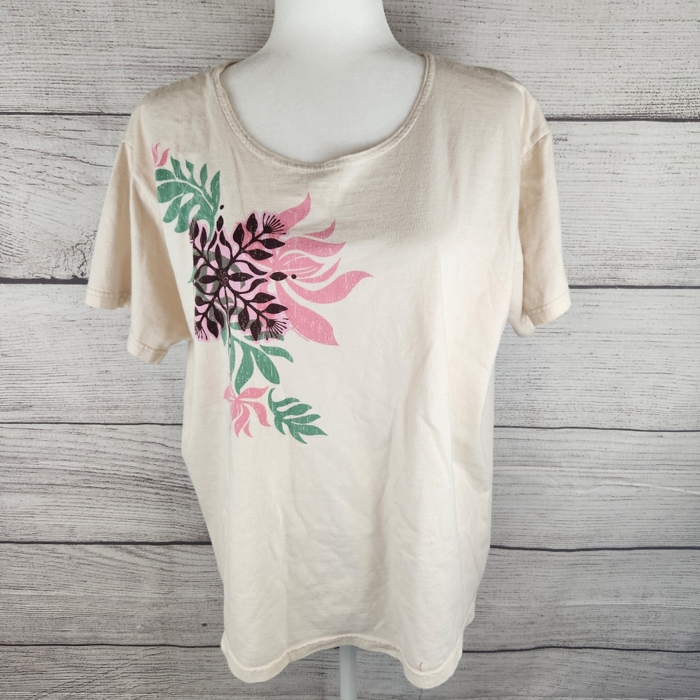 Crazy Shirts Coconut Dyed Hawaiian Floral Scoop Neck T-shirt